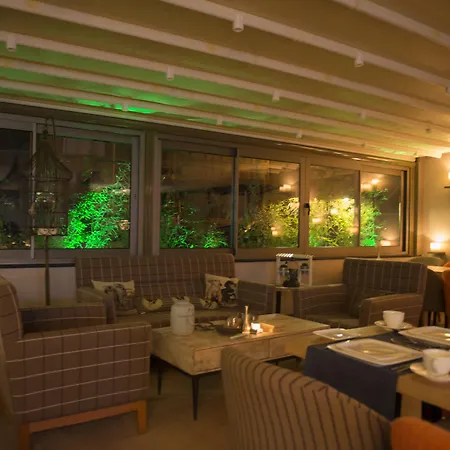 Hotell Sky 3*