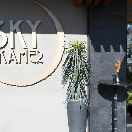 Sky Hotell 3*