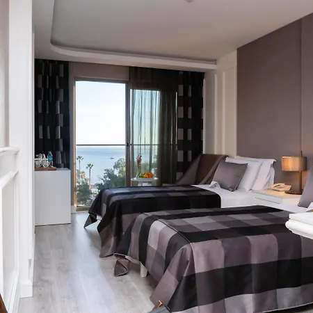 Hotel Sky
