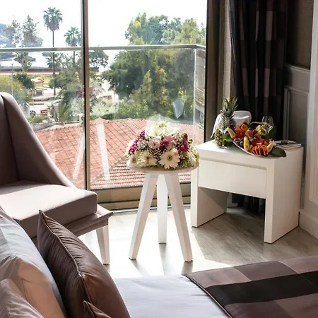 Hotel Sky 3*