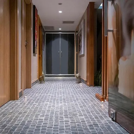 Hotel Sky
