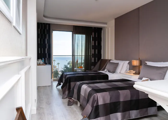 Ξενοδοχείο Sky